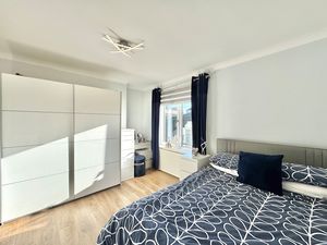 Photo 6- click for photo gallery